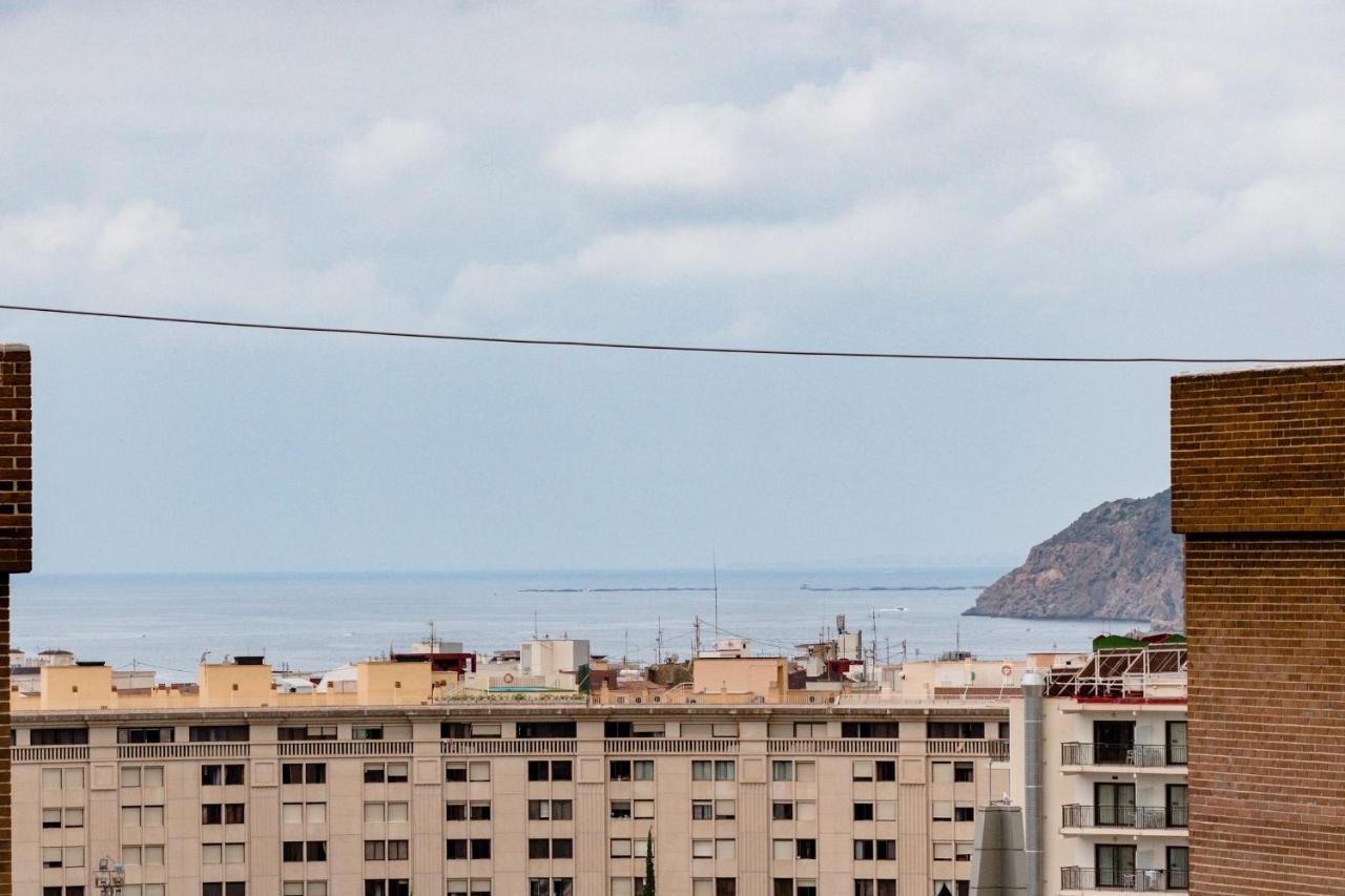 Modern Studio With See And City View بينايدورم المظهر الخارجي الصورة