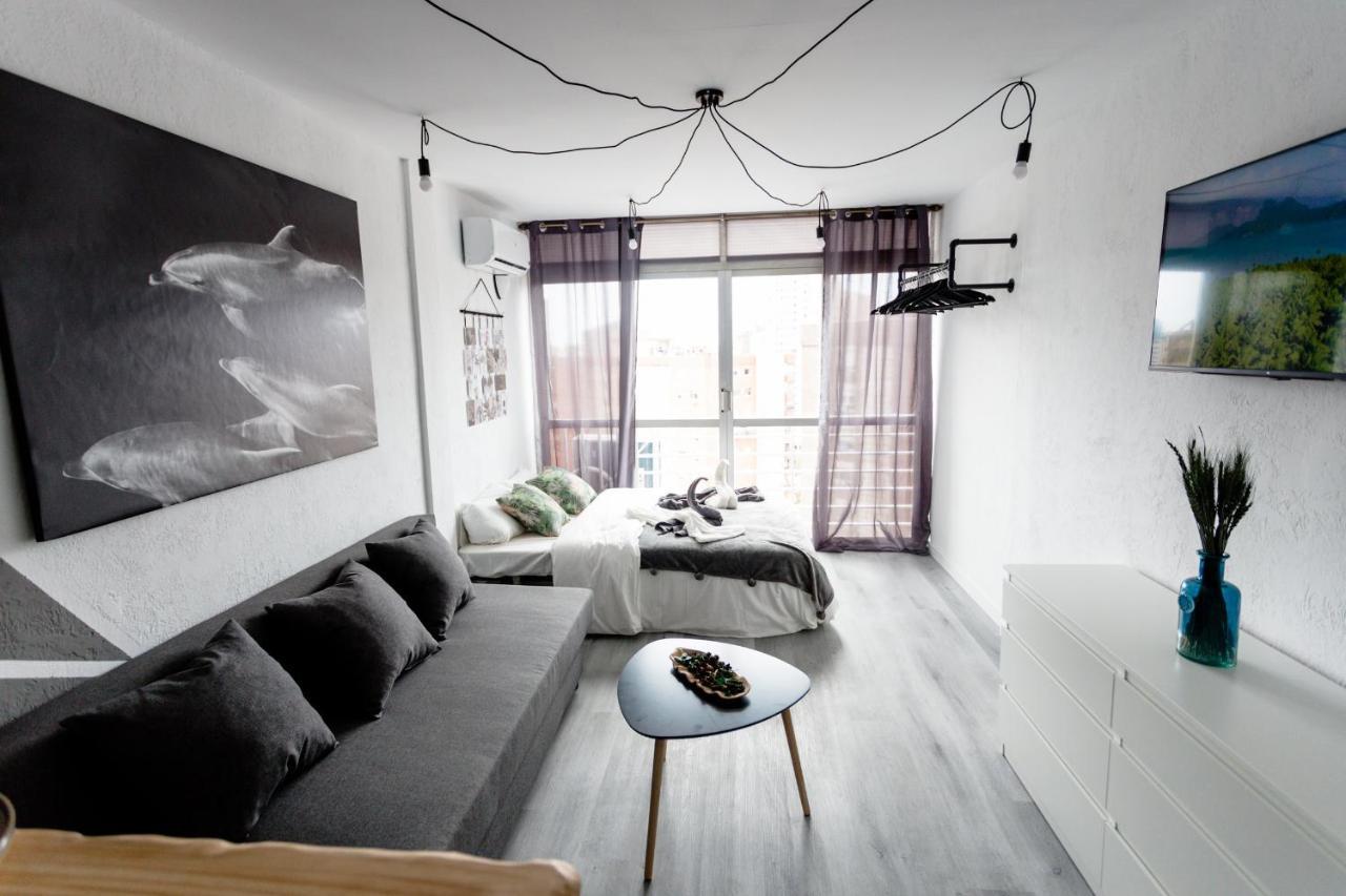 Modern Studio With See And City View بينايدورم المظهر الخارجي الصورة