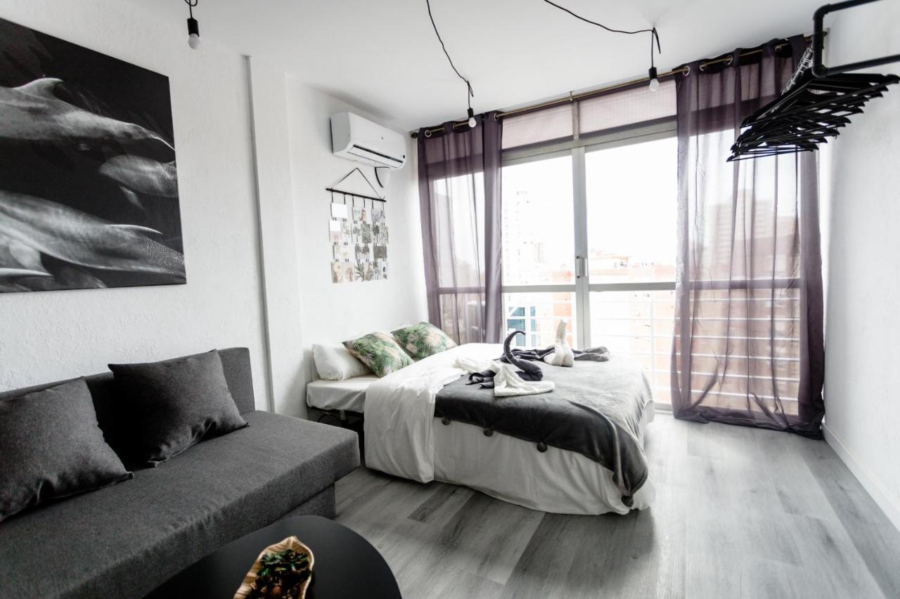 Modern Studio With See And City View بينايدورم المظهر الخارجي الصورة